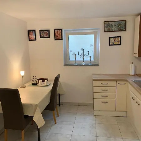 Koochi Ferienwohnung Krefeld